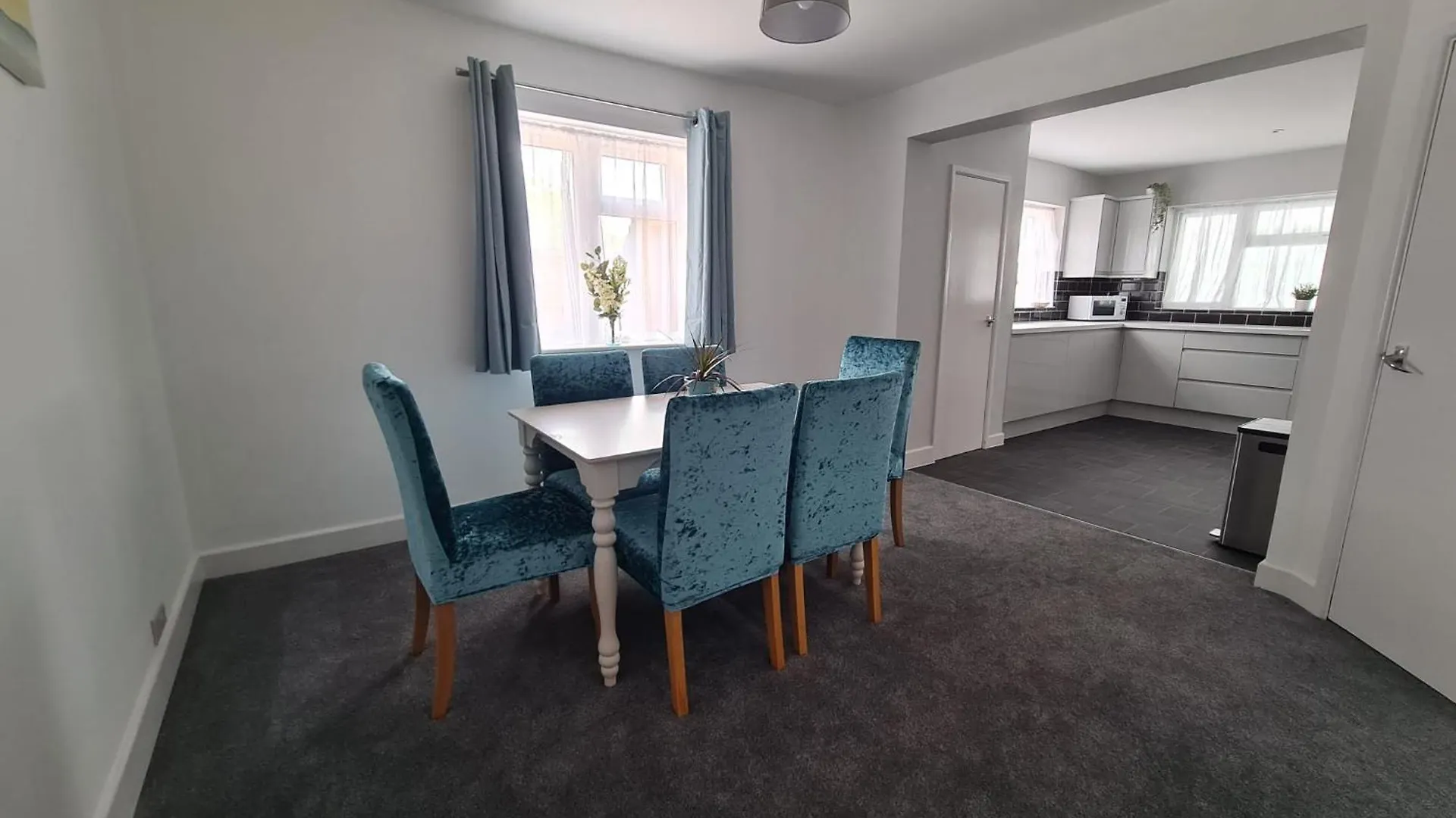 Meadow View - Large Commercial Accommodation Chilworth  0*, Chilworth (Hampshire) United Kingdom